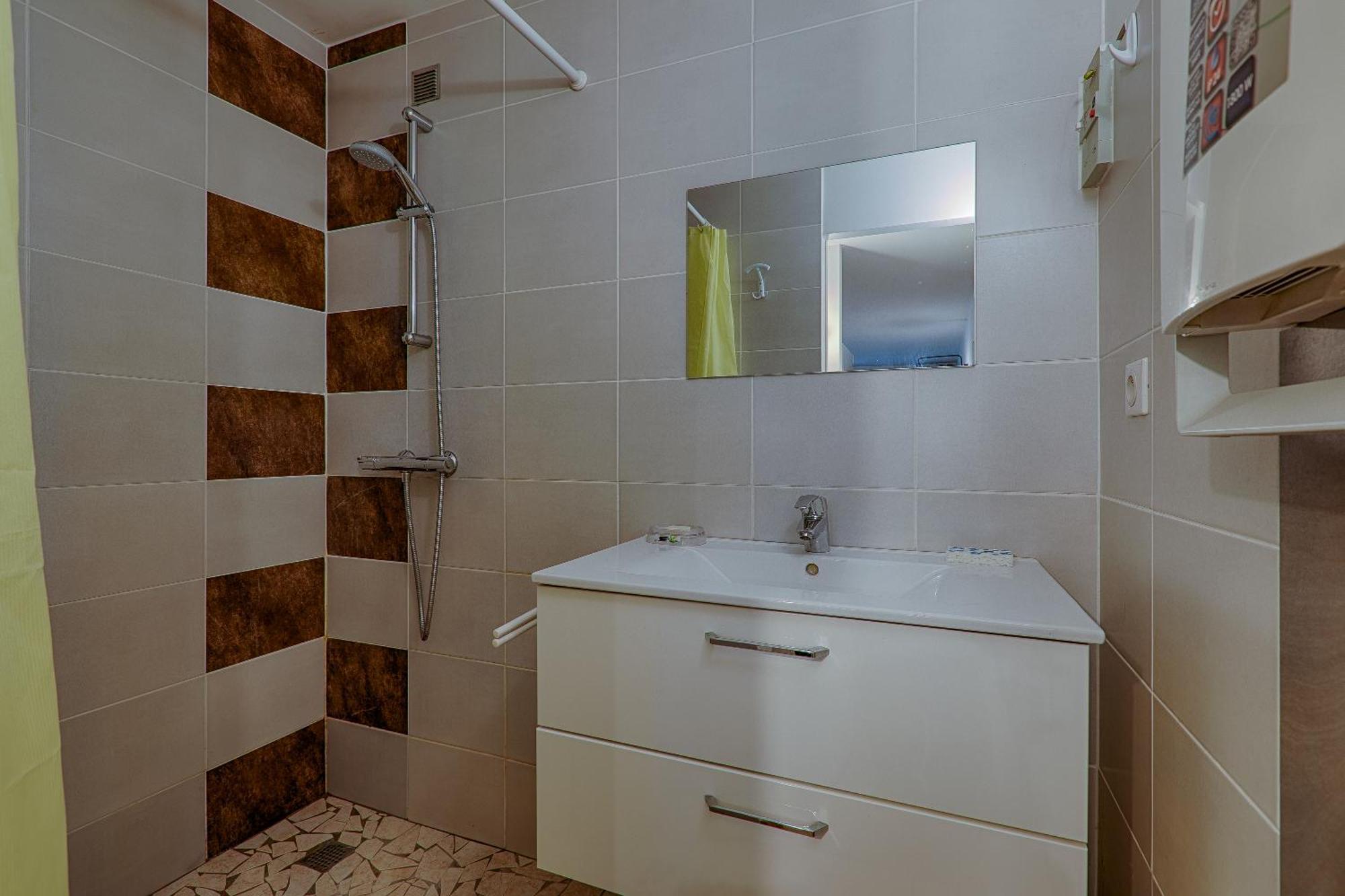 Au Epiceah, Logement A La Campagne Valence  Kültér fotó
